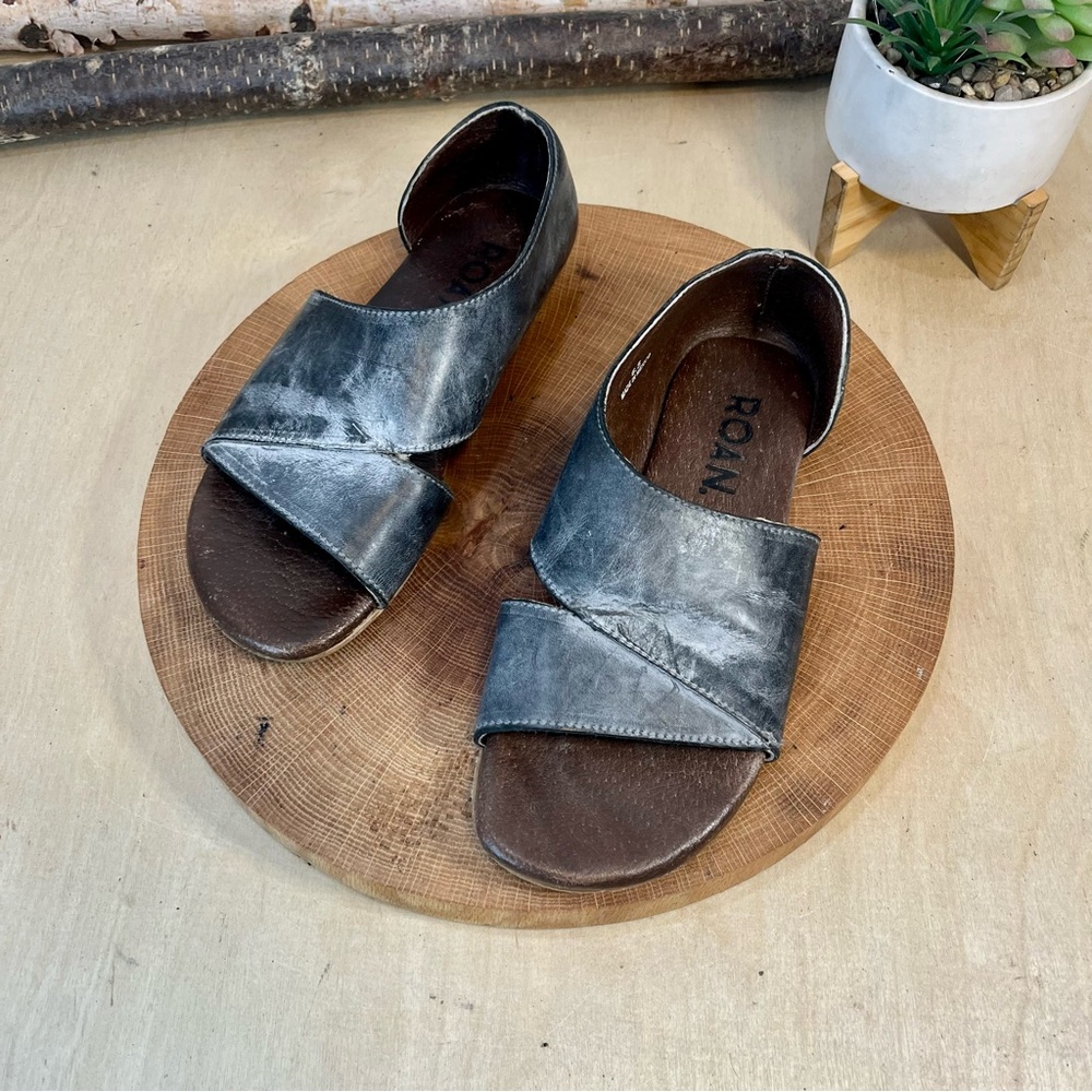 Roan by Bed Stu Irie Sandals in Grey Distressed Leather Size 6.5